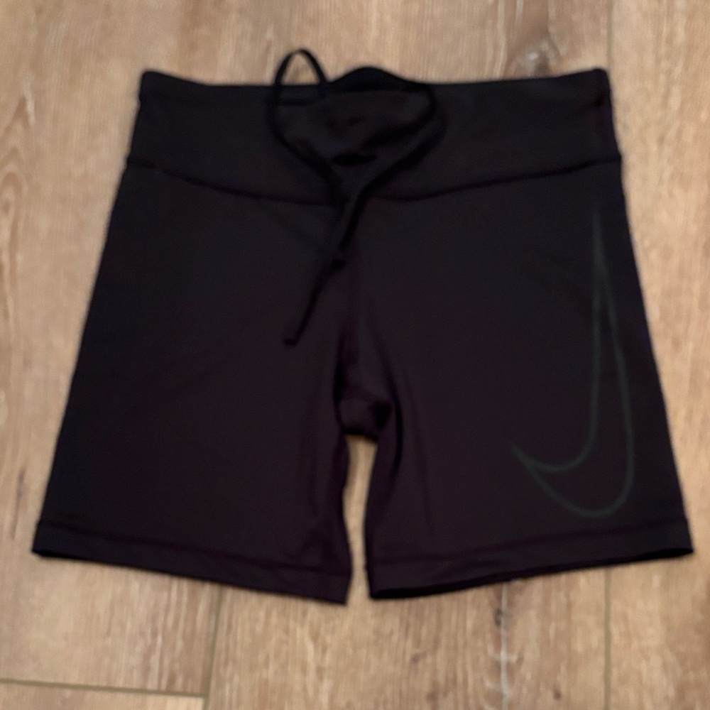 NWOT women’s Nike Black Dri-FIT Shorts size small